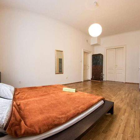 Pokoje Bagatela Stare Miasto Hotell Krasków Eksteriør bilde