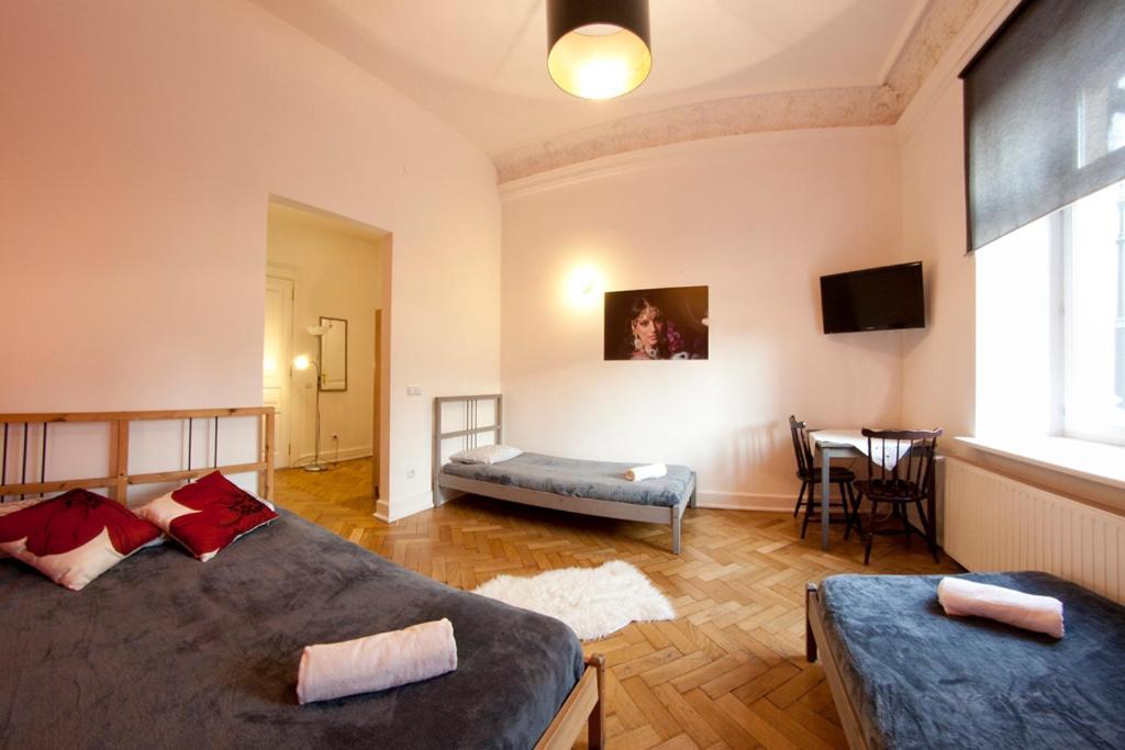 Pokoje Bagatela Stare Miasto Hotell Krasków Rom bilde